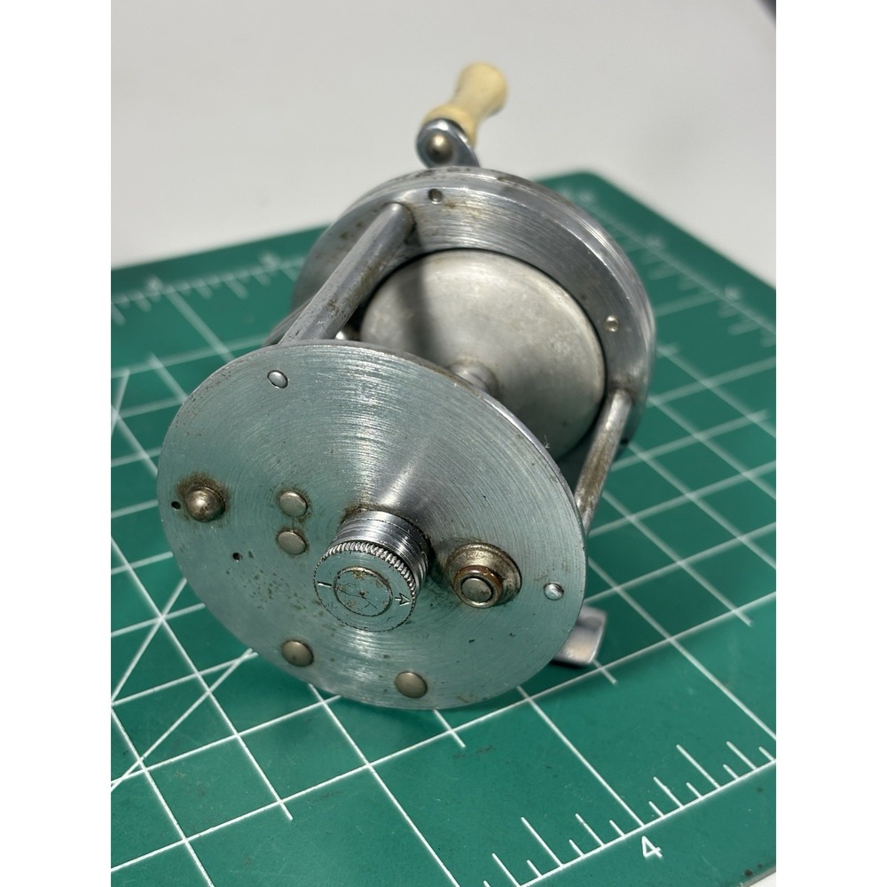 Vintage J.C. Higgins Model 312.39640 Bait Casting Fishing Reel - Picture 5 of 8